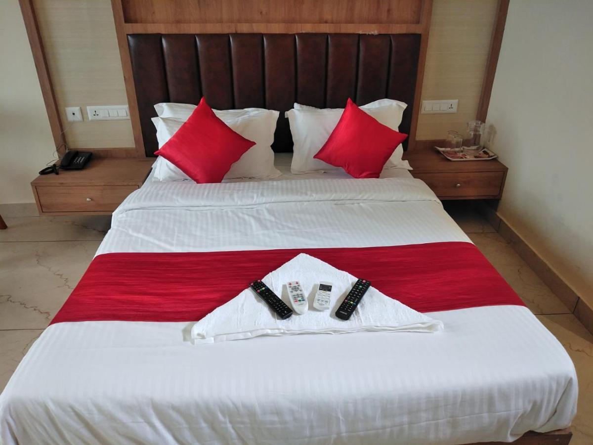 Cap Sports Center Hotel Nileshwar Ngoại thất bức ảnh
