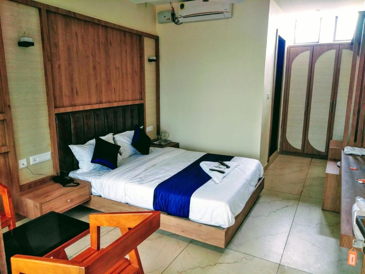 Cap Sports Center Hotel Nileshwar Ngoại thất bức ảnh