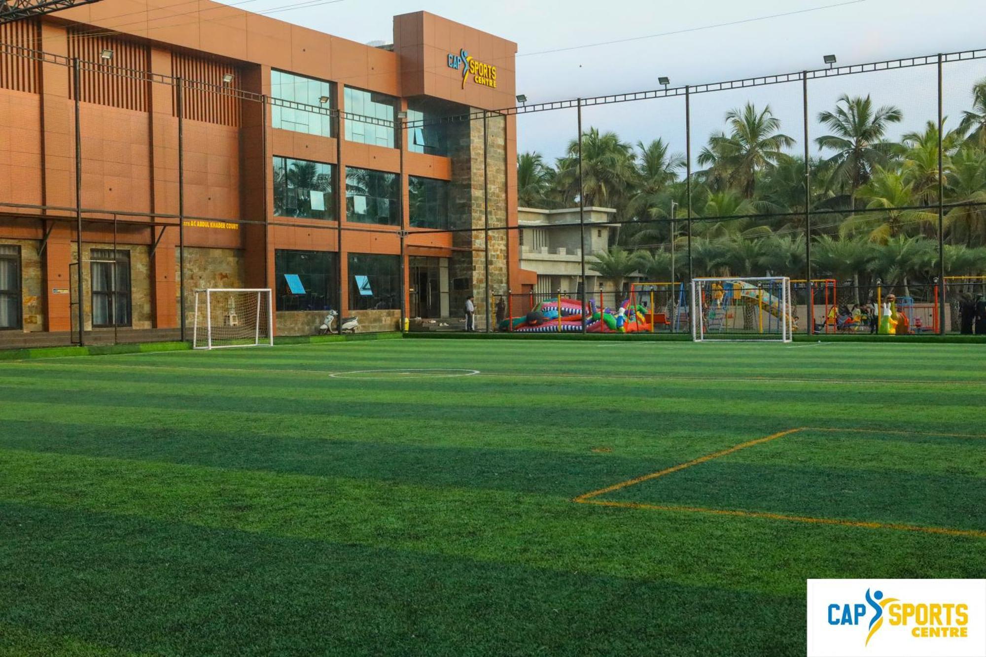 Cap Sports Center Hotel Nileshwar Ngoại thất bức ảnh