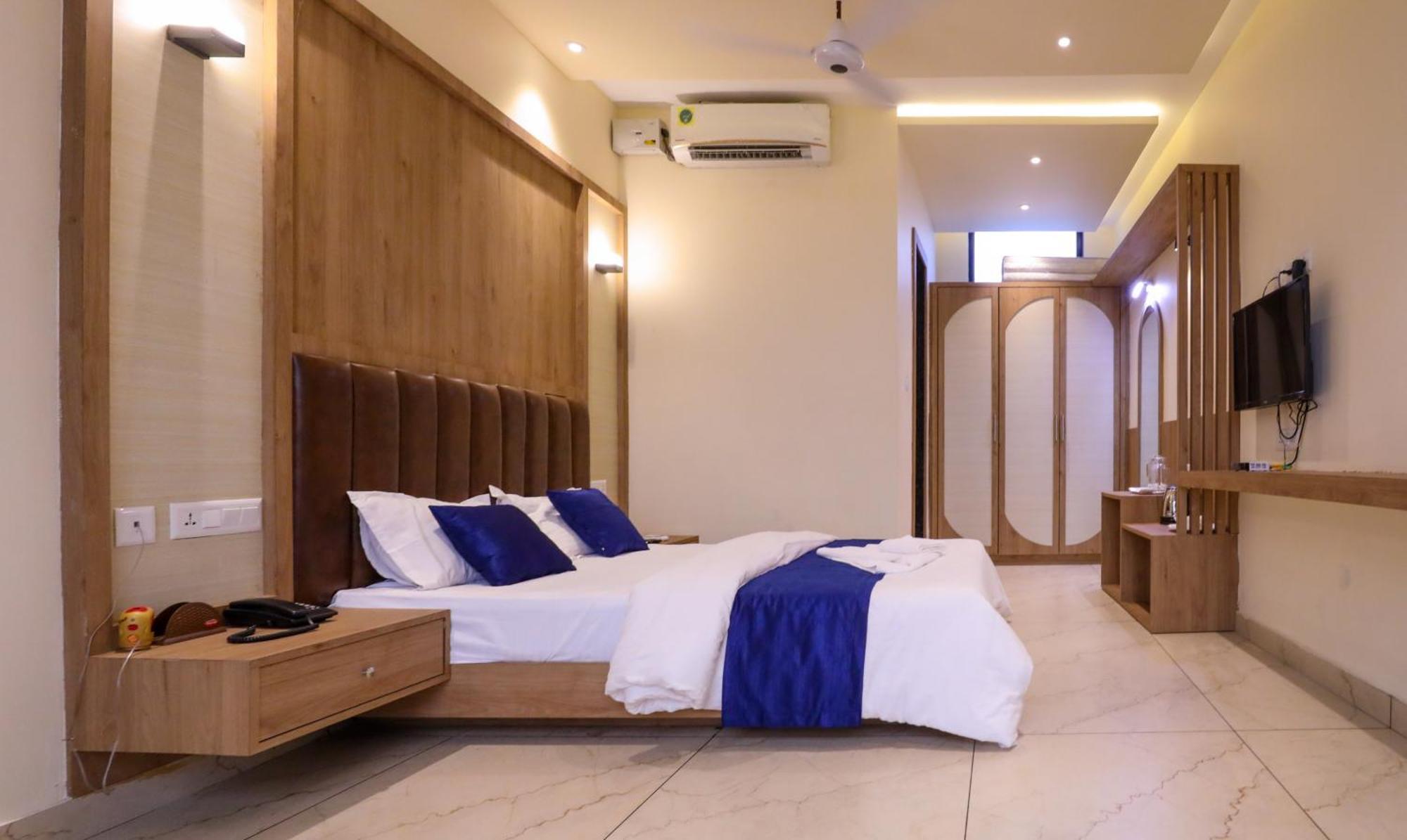 Cap Sports Center Hotel Nileshwar Ngoại thất bức ảnh